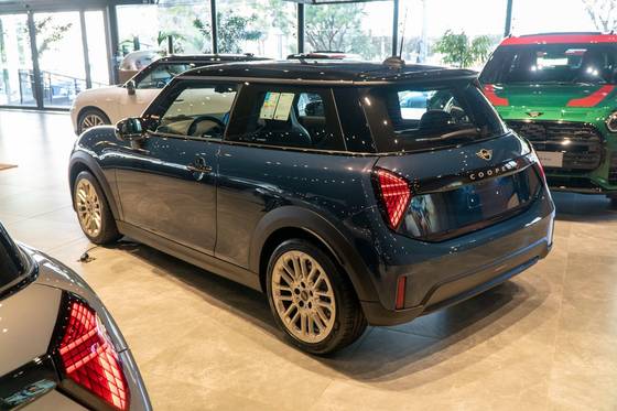MINI COOPER 2.0 16V TWINPOWER GASOLINA S TOP 2P STEPTRONIC MINI COOPER 2.0 16V TWINPOWER GASOLINA S TOP 2P STEPTRONIC